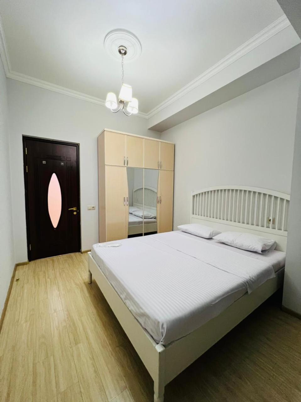 Top Location City Center, Modern Large Apartment with Separate Spacious Living room and Kitchen, Balcony and 2 Bedrooms