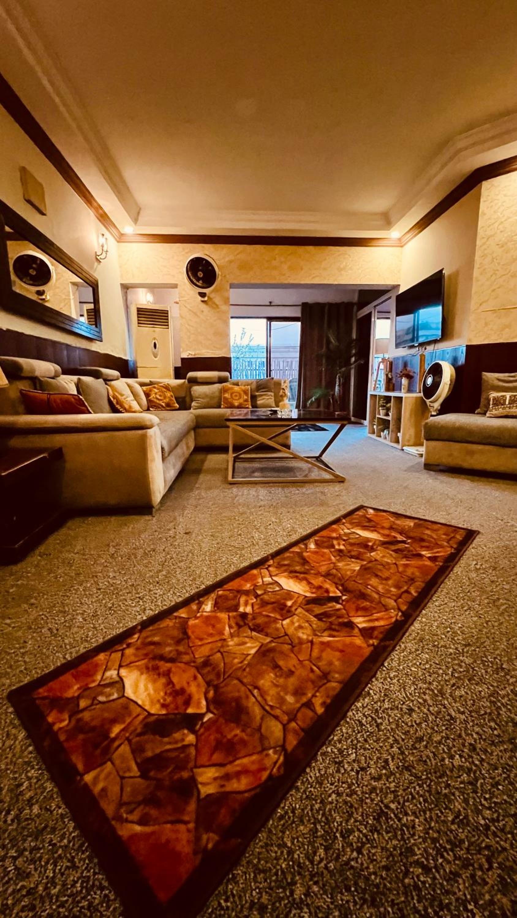 Luxury Family Apartment near centaurus park blue area view 5