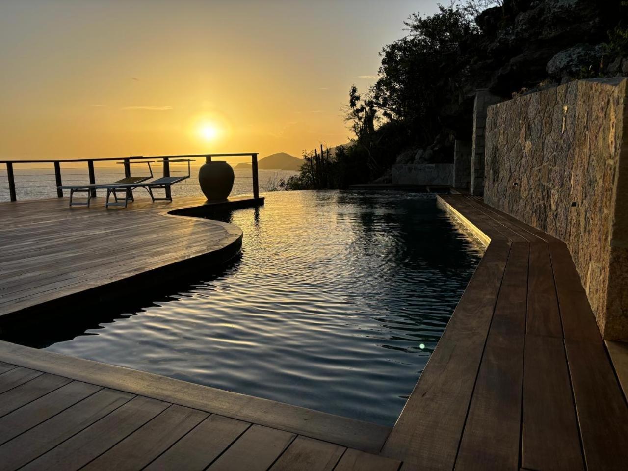 Dolcevita Cliff Resort by KlabHouse