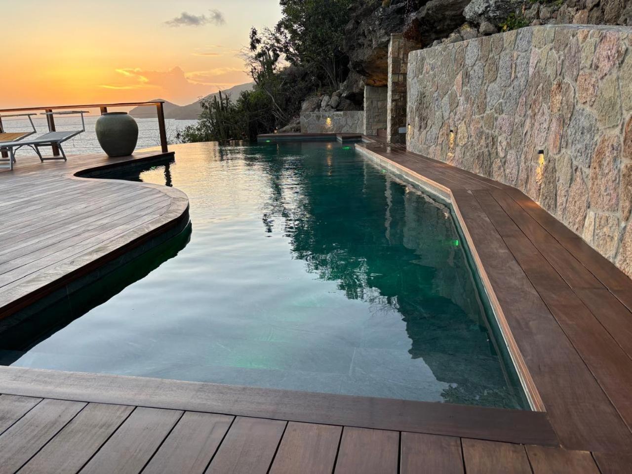 Dolcevita Cliff Resort by KlabHouse
