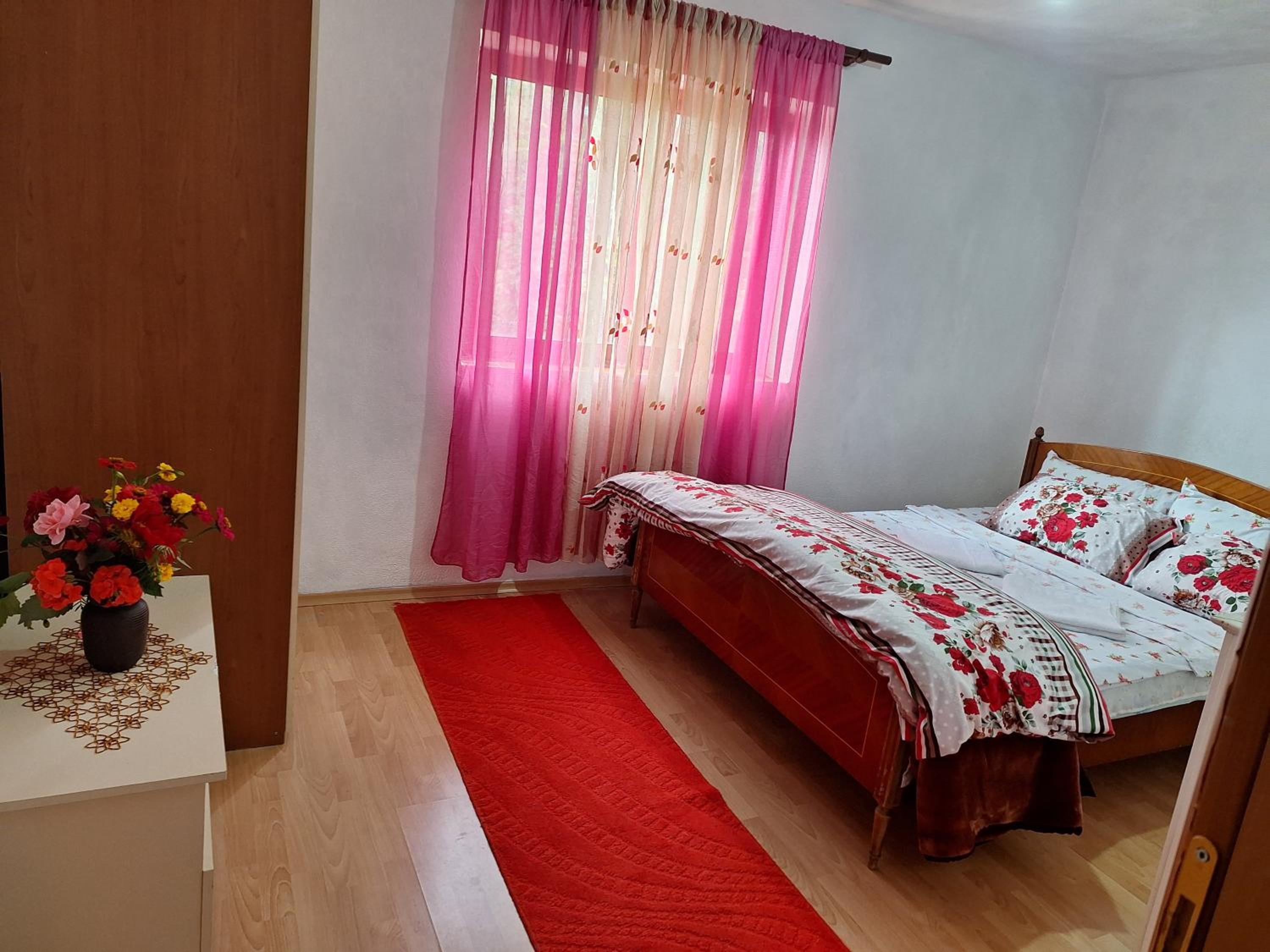 Taku Villa Wonderful view of Lake Ohrid