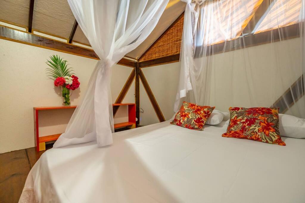 Casa Amarela Barra Grande Bahia