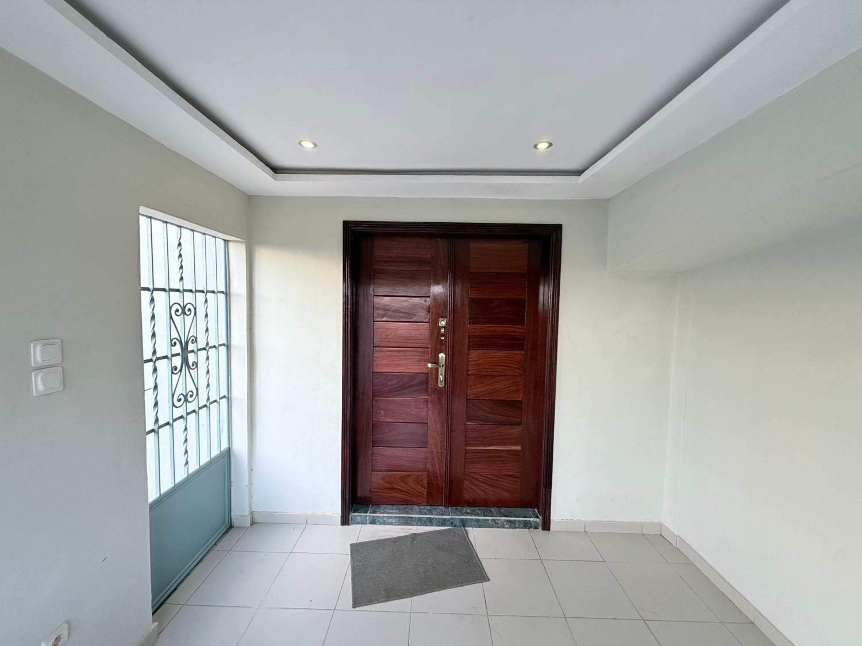 Appartement à Arconville, seul à l' étage