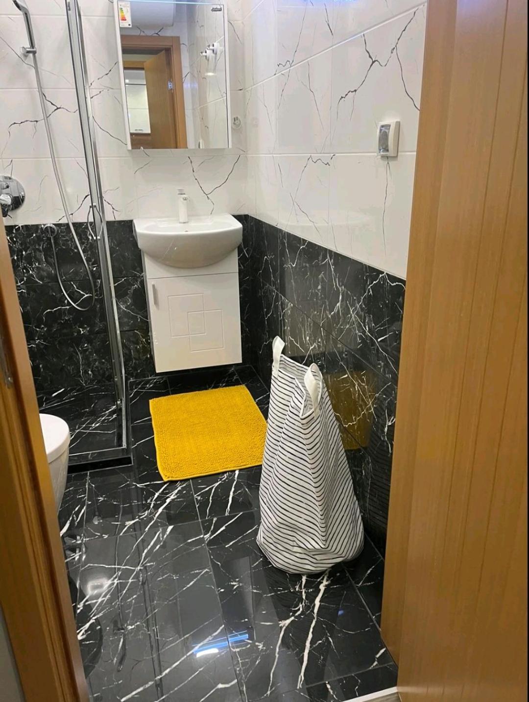 Boutique apartment yellow 1
