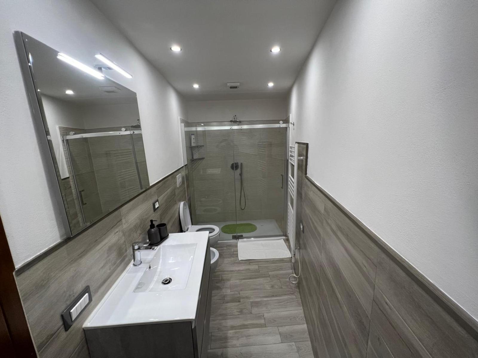 La casa di Jo en Navacchio — bathroom