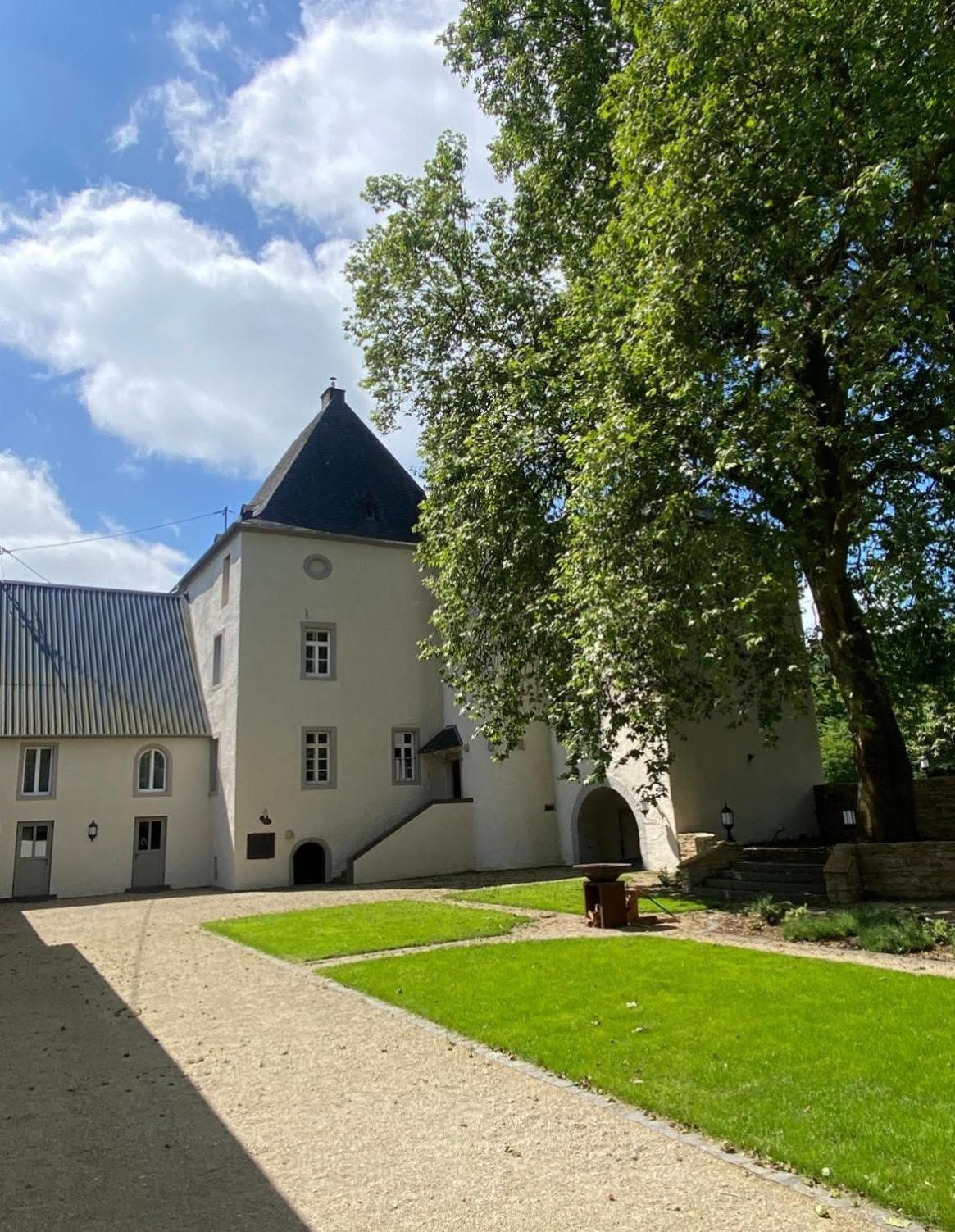 Charmantes Chateau Lichter - Burghaus