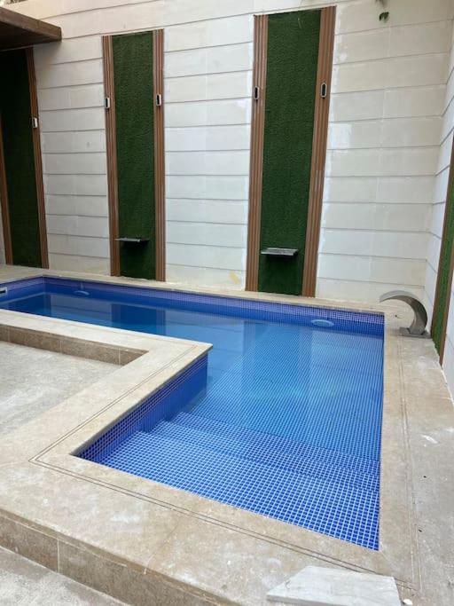 Superior 2 bdroom apt with pool