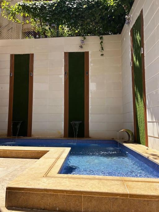 Superior 2 bdroom apt with pool