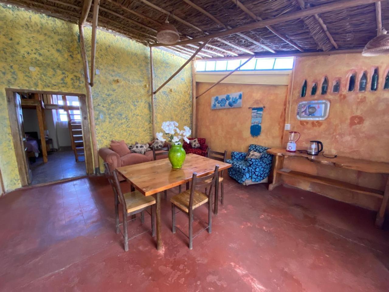 Elquihostel