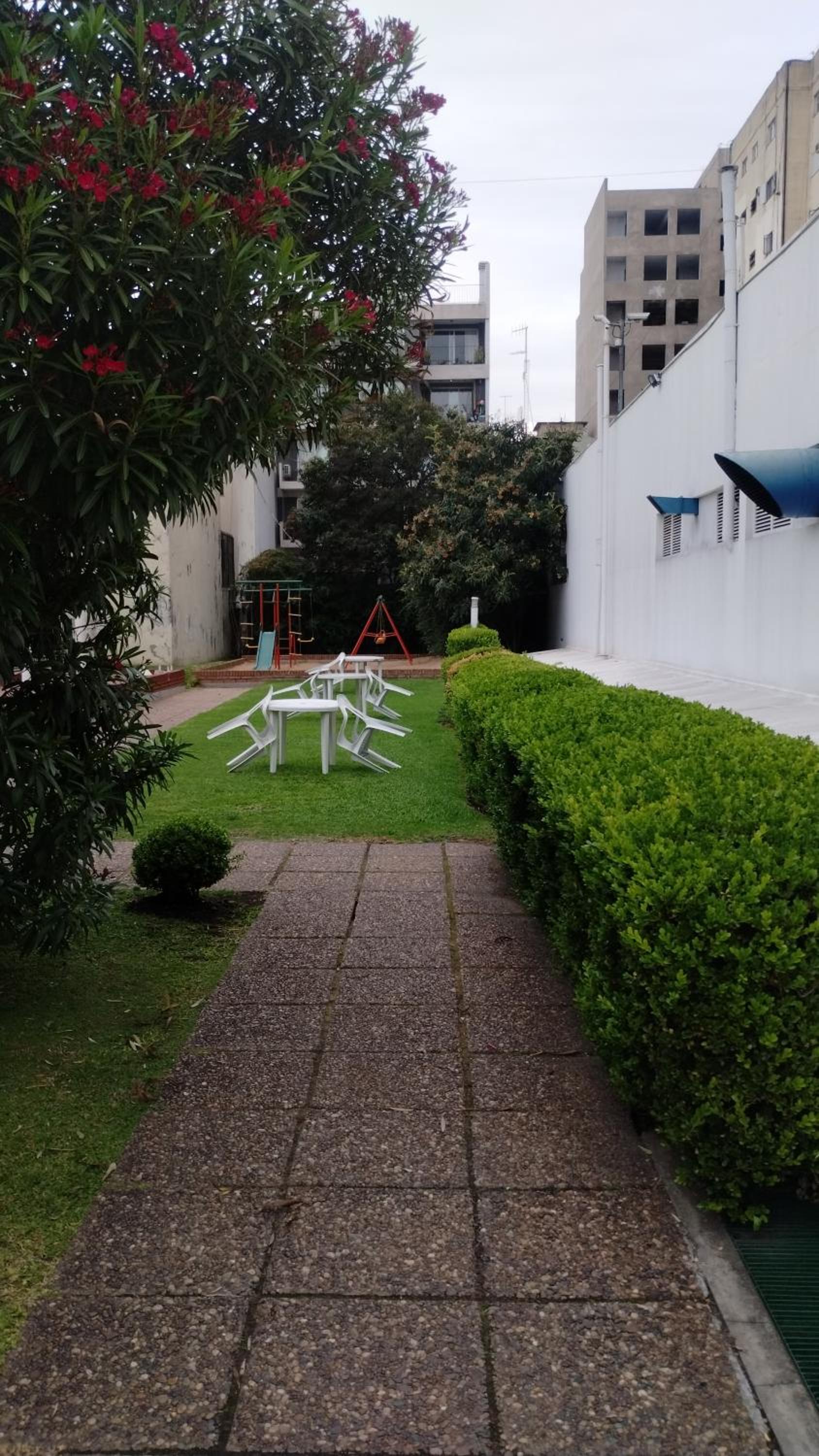Great Flat For Groups in Almagro