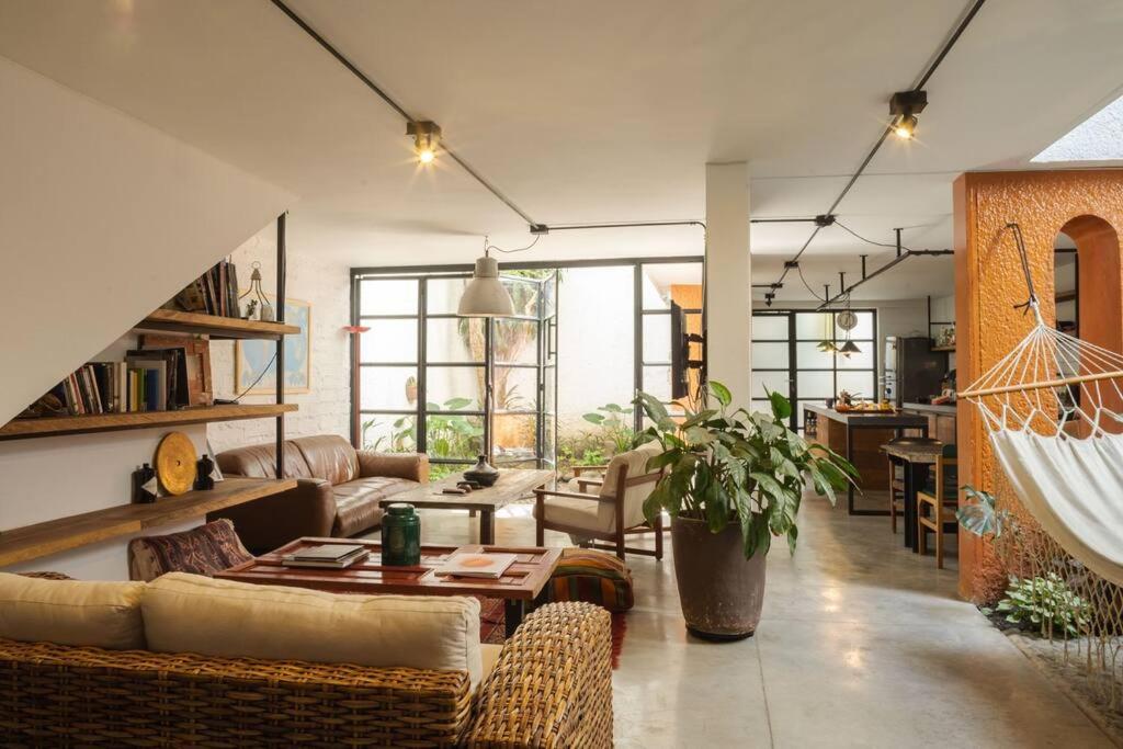 Colonial Villa in Laureles, Unique&Special House