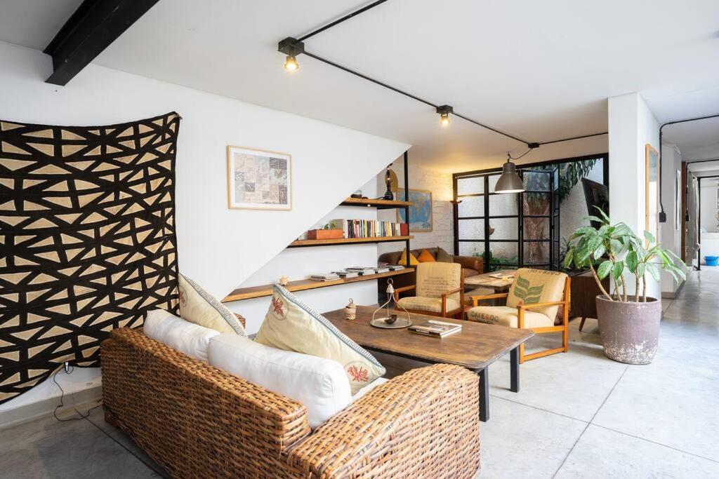 Colonial Villa in Laureles, Unique&Special House