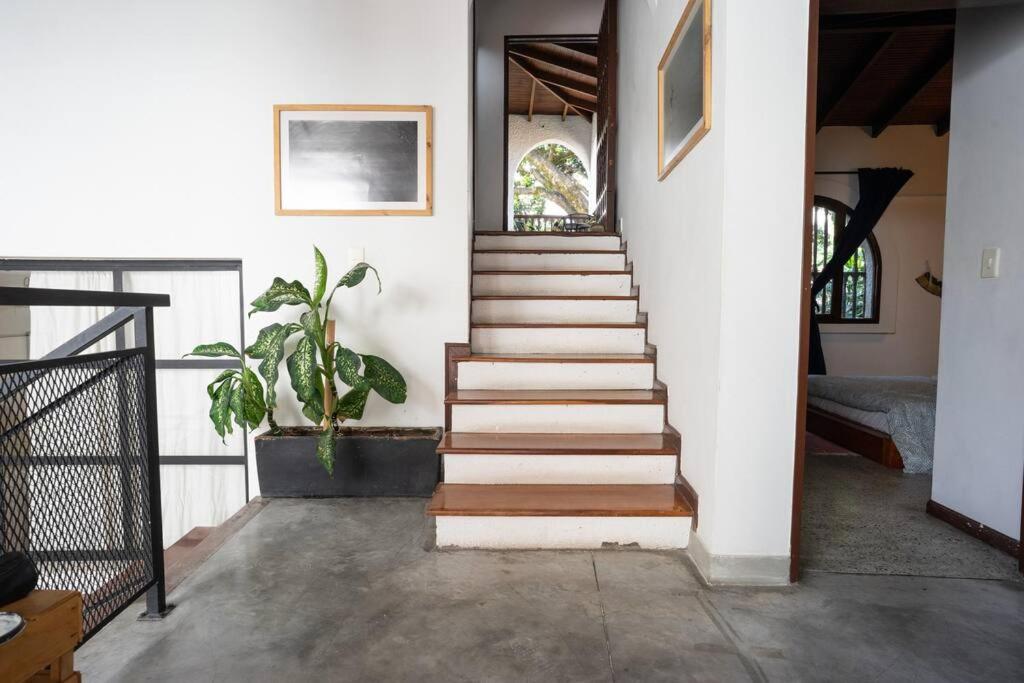 Colonial Villa in Laureles, Unique&Special House