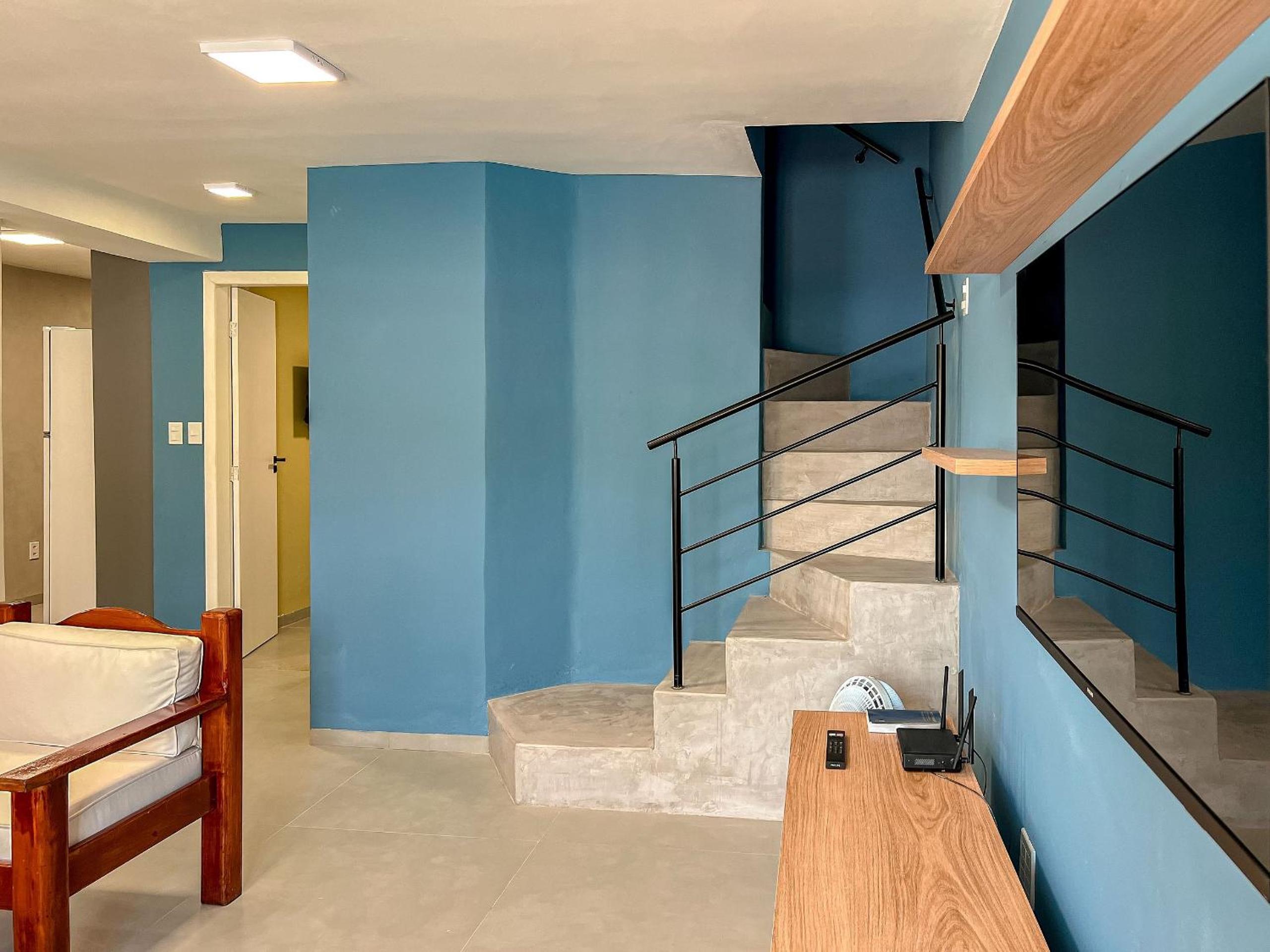 Casas com 2 ou 3 suítes (todas com ar split), com internet privativa 300MBPSno Residencial Nazareth, localizado a aproximadamente 80m da praia de Taperapuã