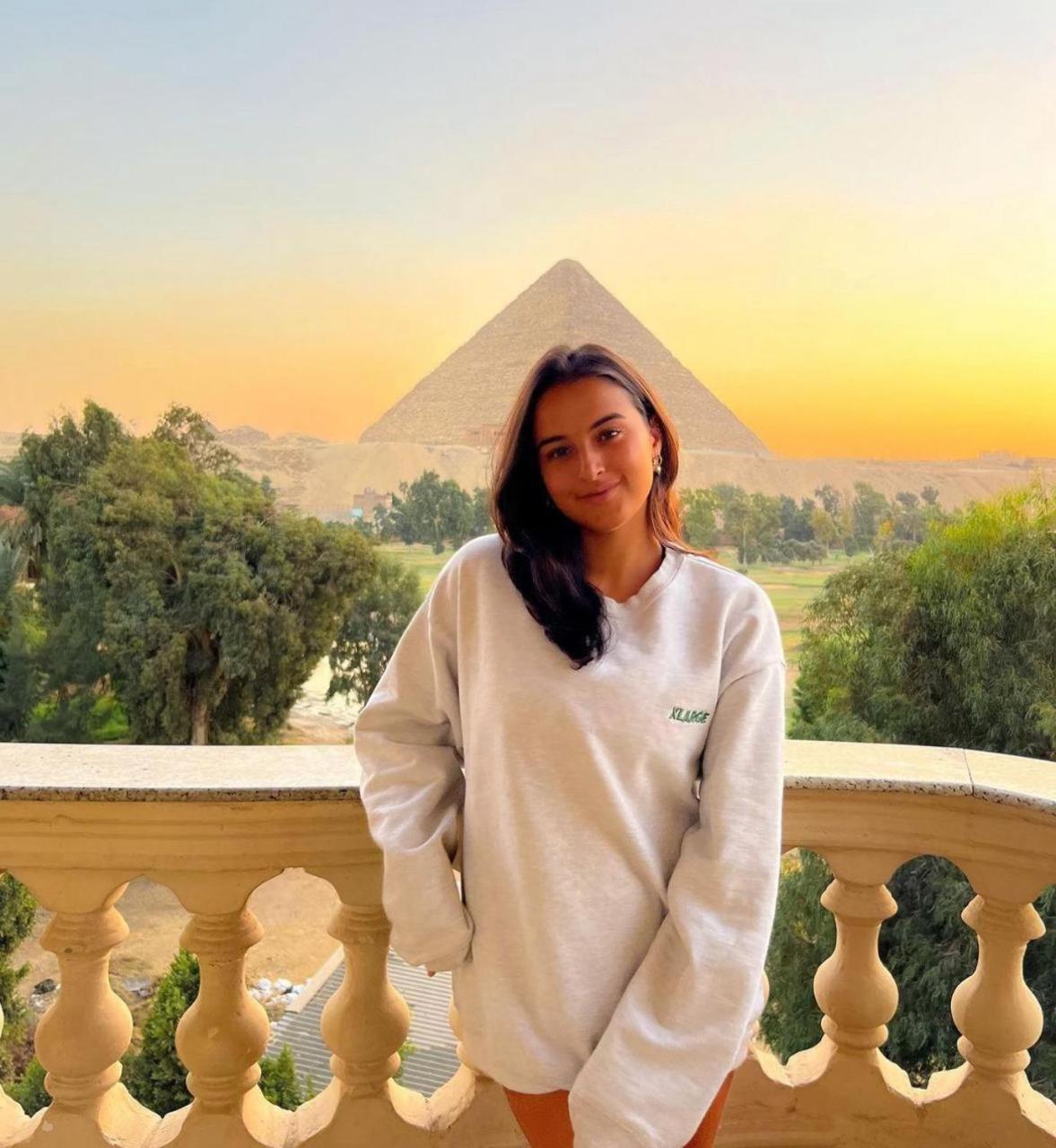 Pyramids Golf view suites