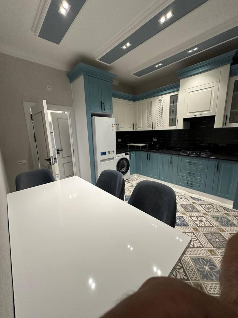 IDEAL Apartments