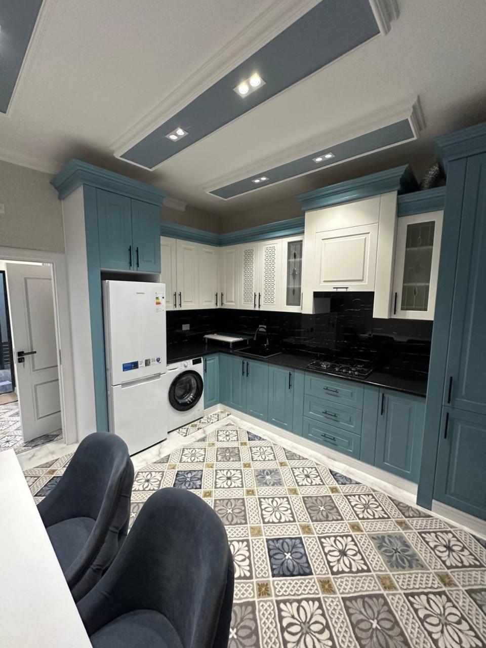 IDEAL Apartments