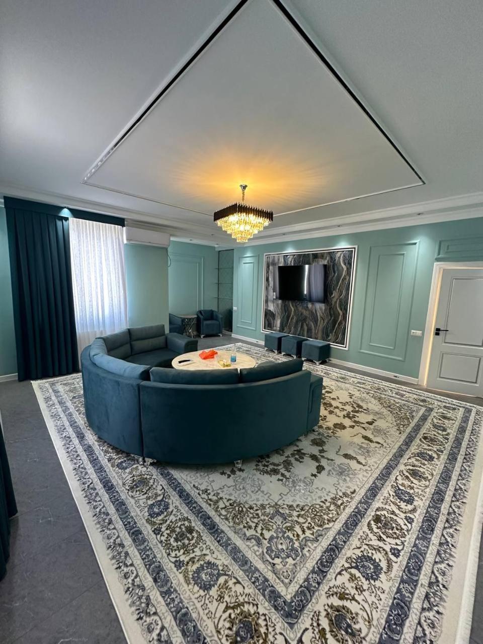 IDEAL Apartments