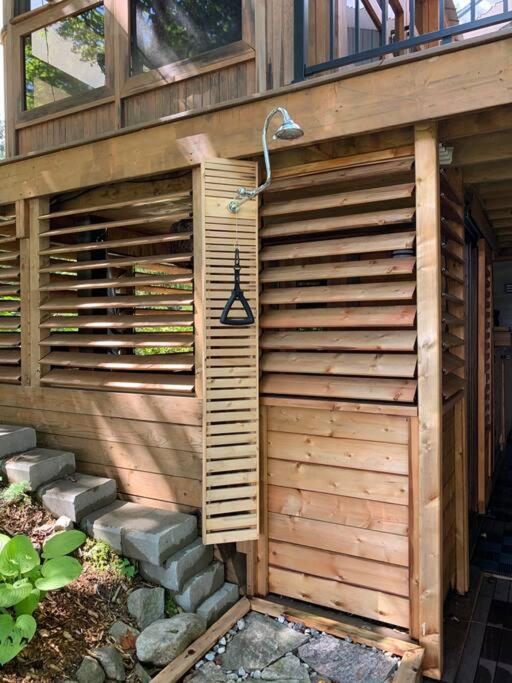 Ty-Llyn - Lakeside Spa Retreat
