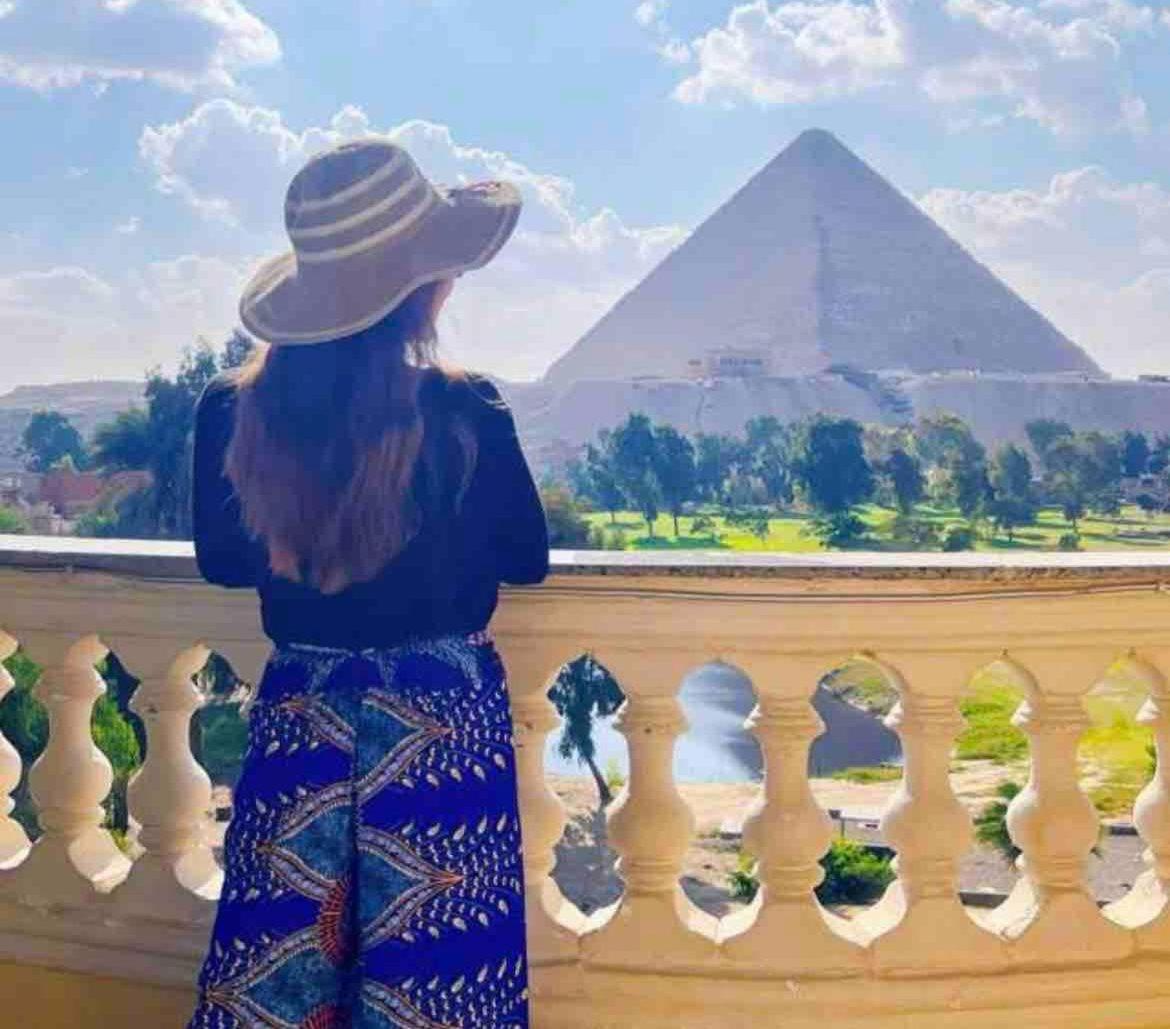 Pyramids Golf view suites