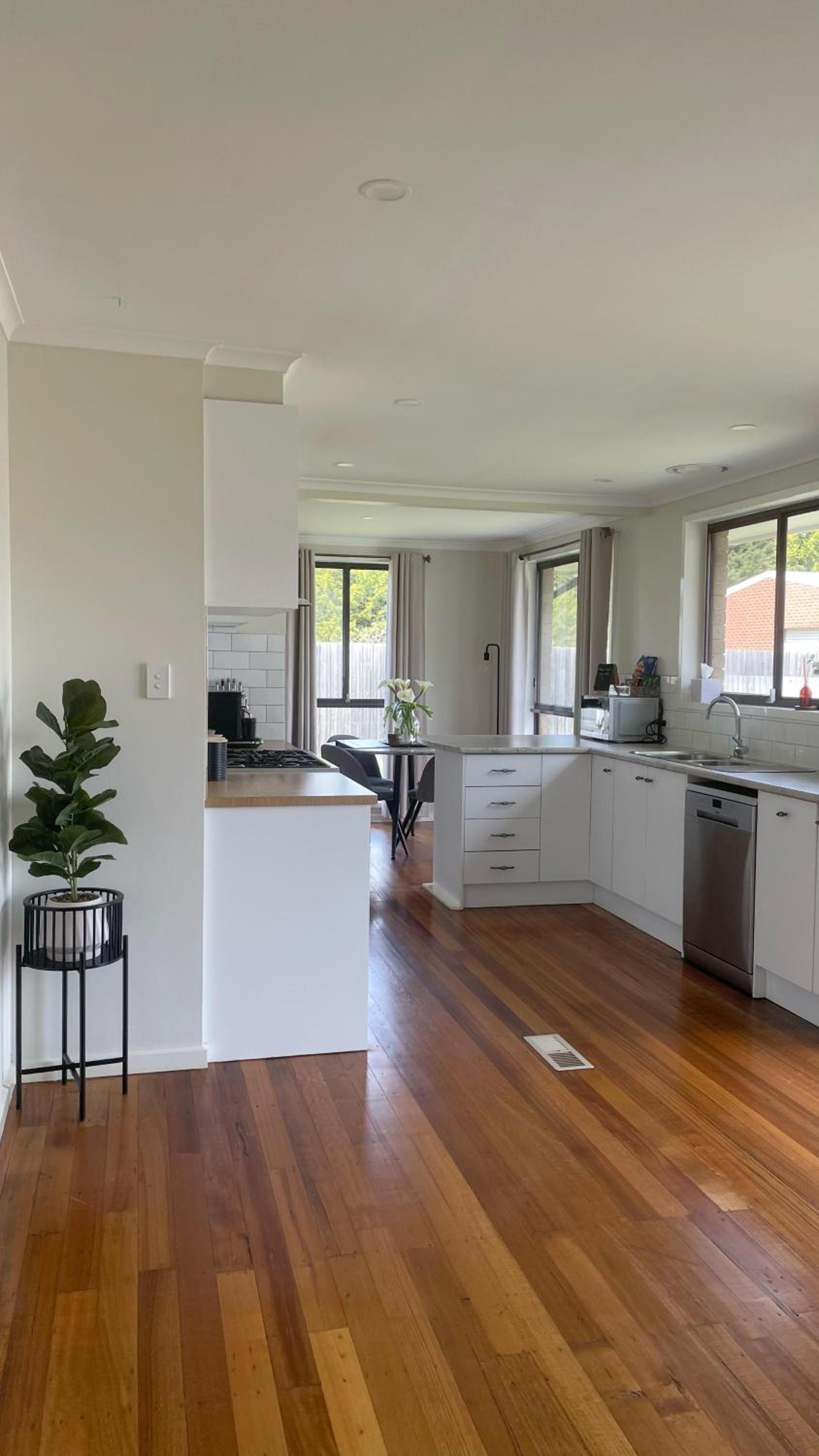 Heart of Romsey - Central Location & Pet Friendly
