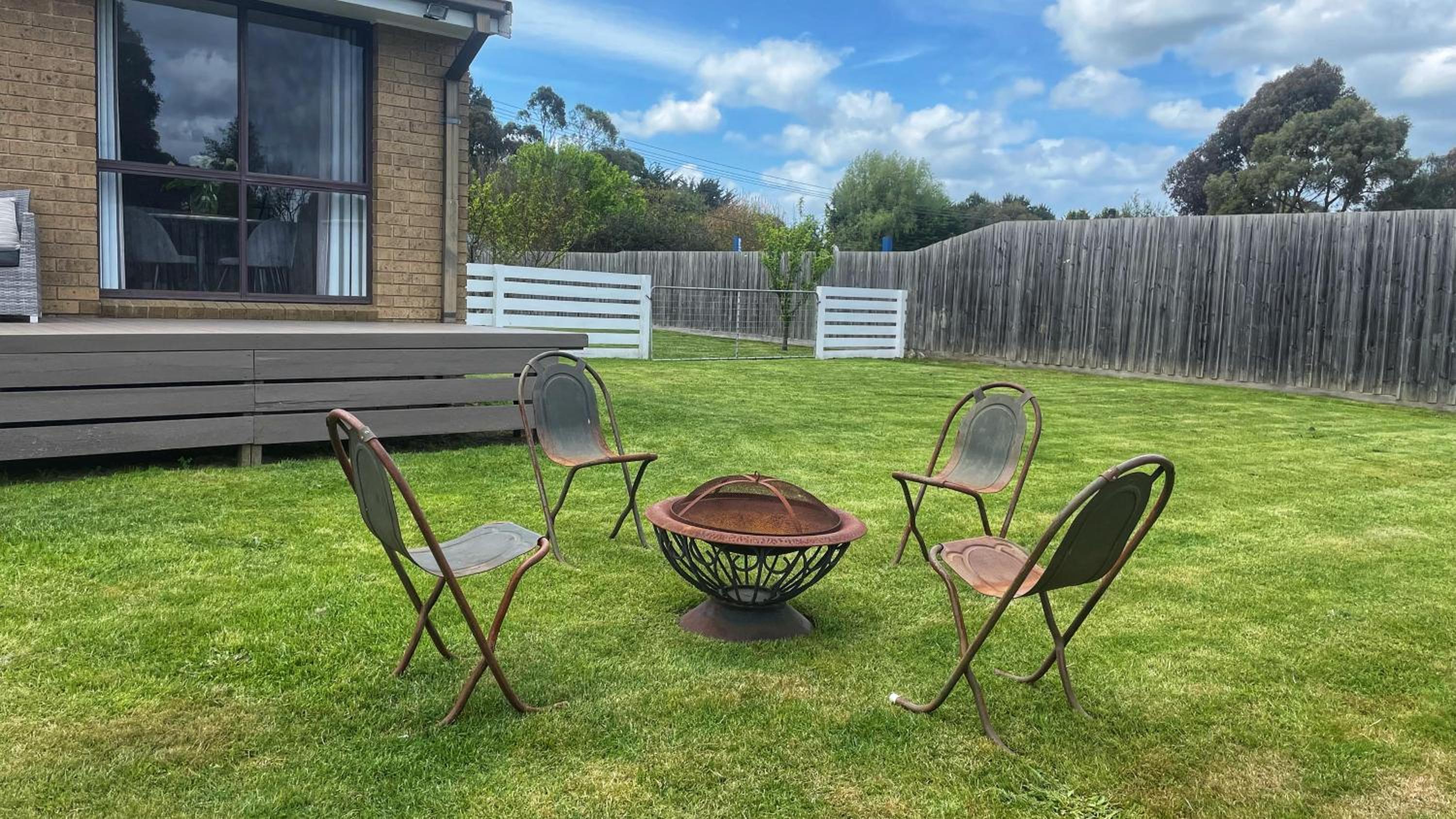 Heart of Romsey - Central Location & Pet Friendly