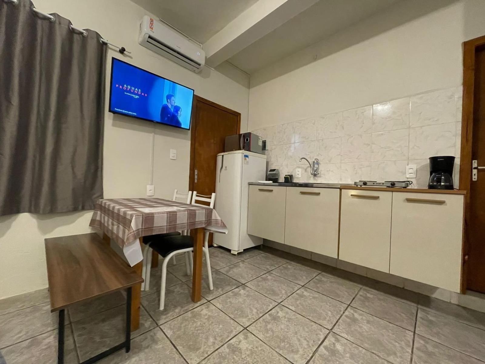 Large Studios 2km from Vila Germanica