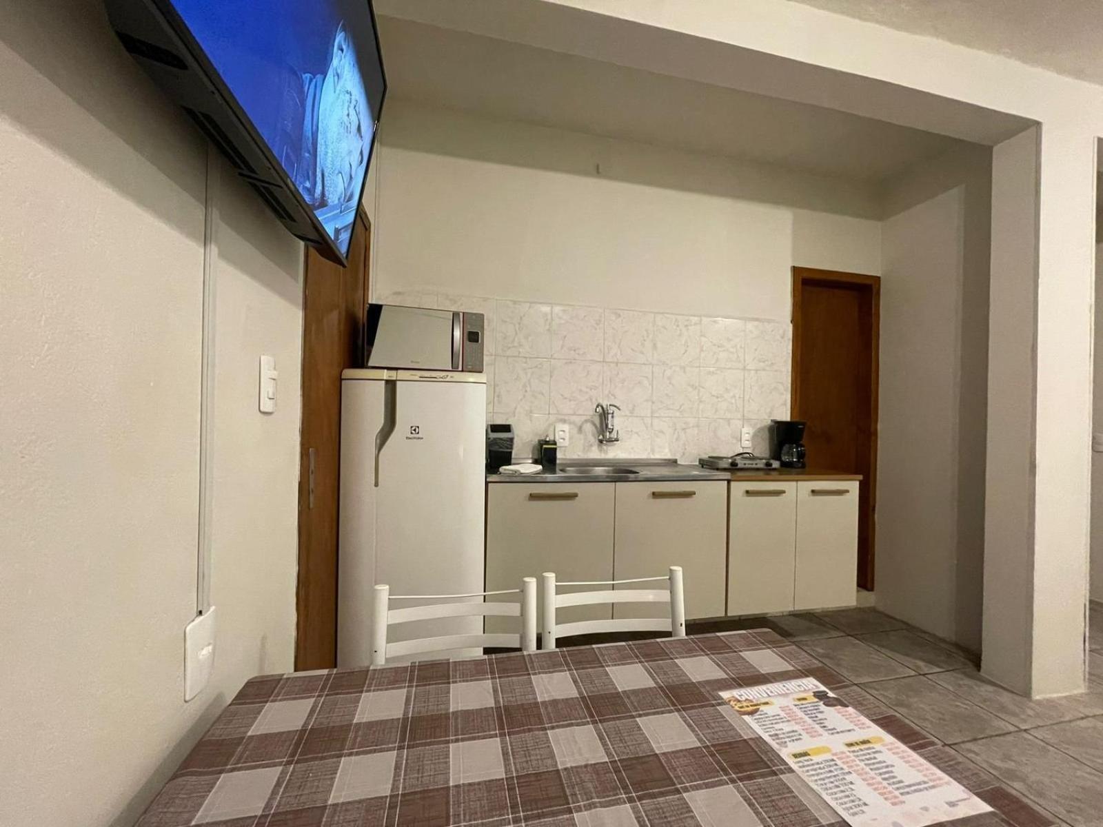 Large Studios 2km from Vila Germanica
