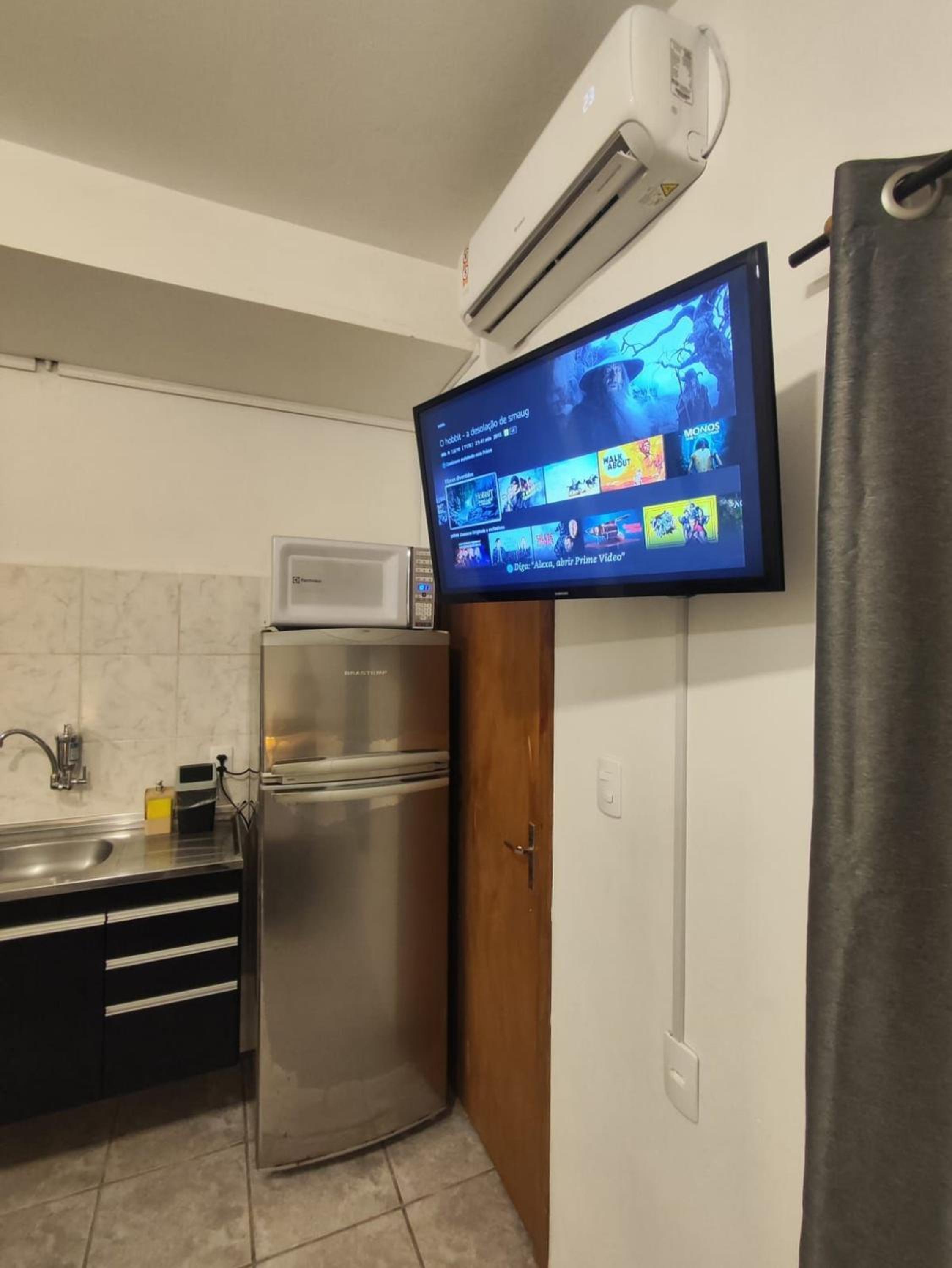 Large Studios 2km from Vila Germanica