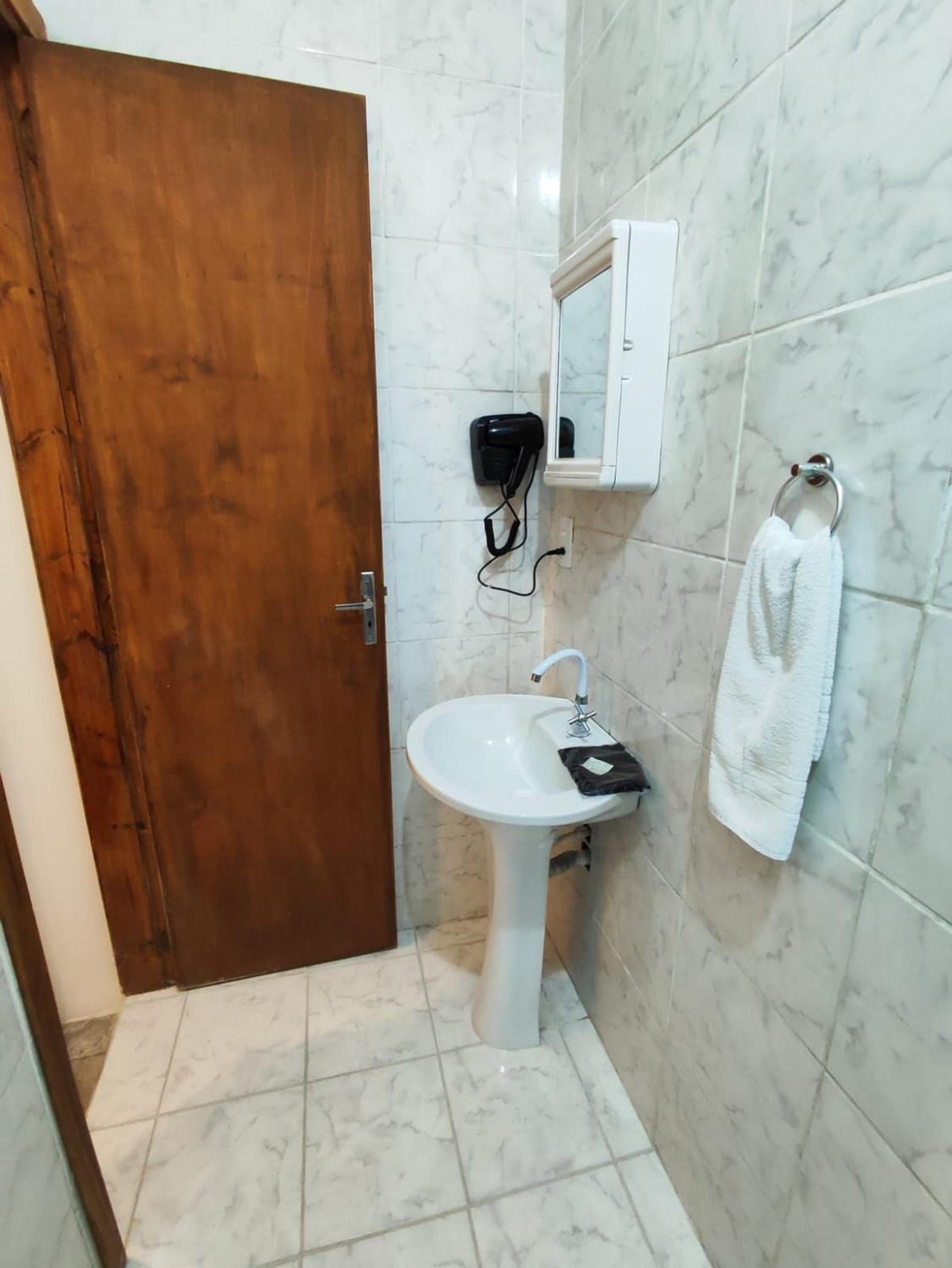 Large Studios 2km from Vila Germanica