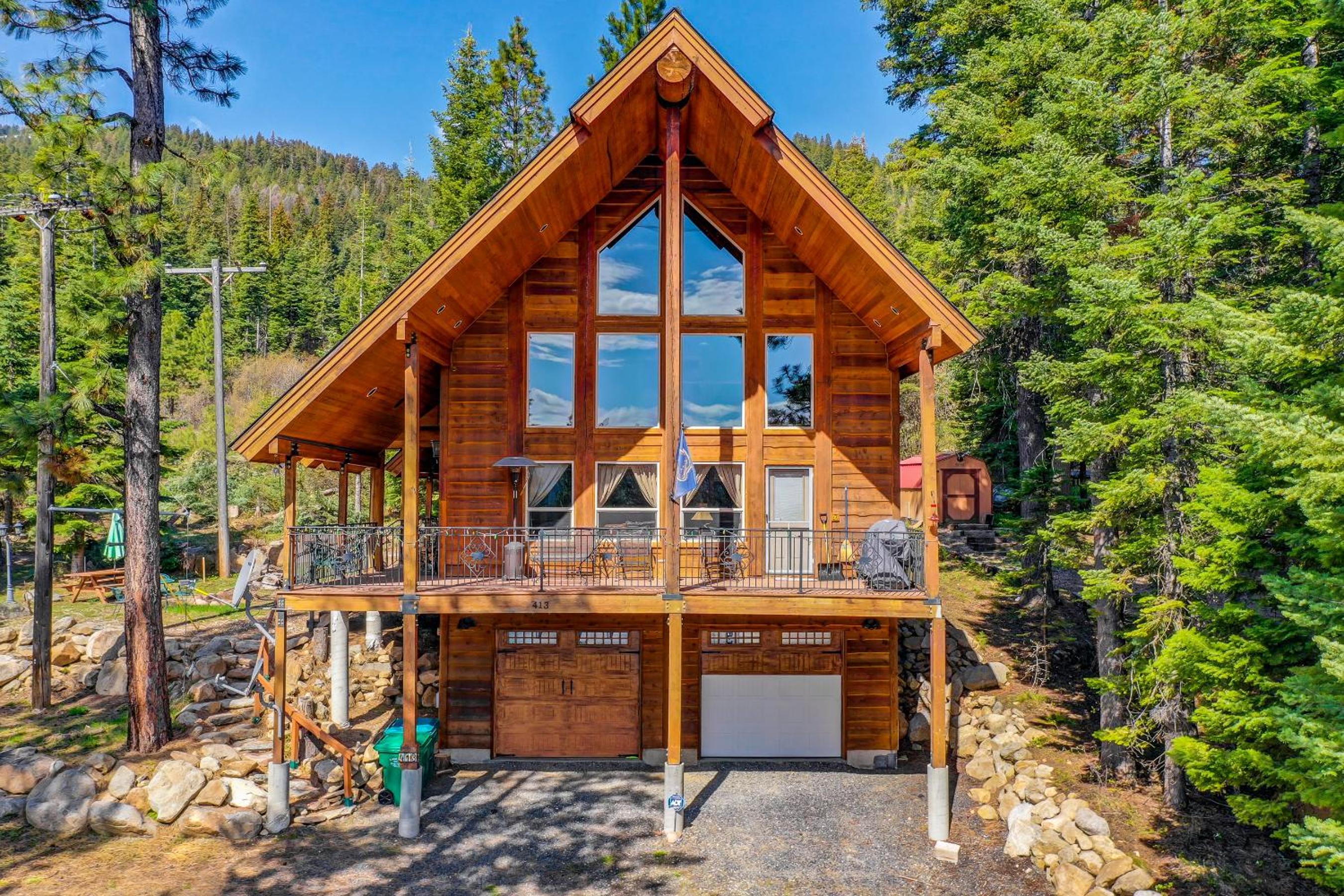 Bear Den - Trailer Parking - Pet friendly - Close to the Lake view 2