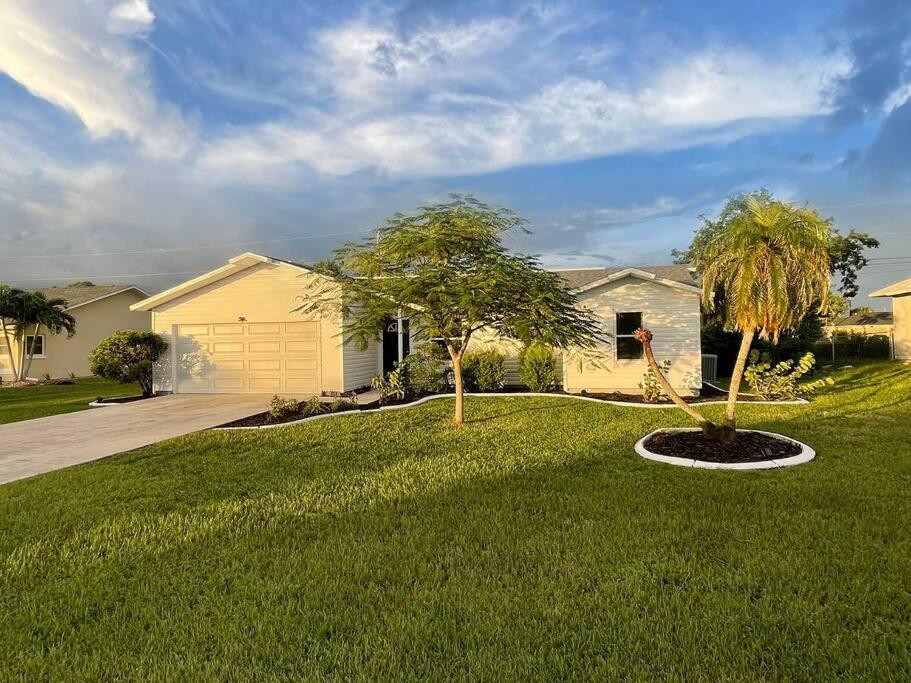Punta Gorda Vacations - House WhiteHaven in Cape Coral - Property Image 1