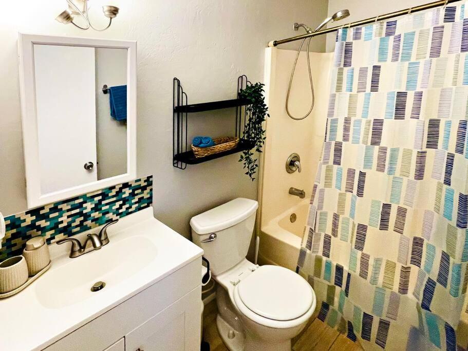 House WhiteHaven in Cape Coral - Property Image 1