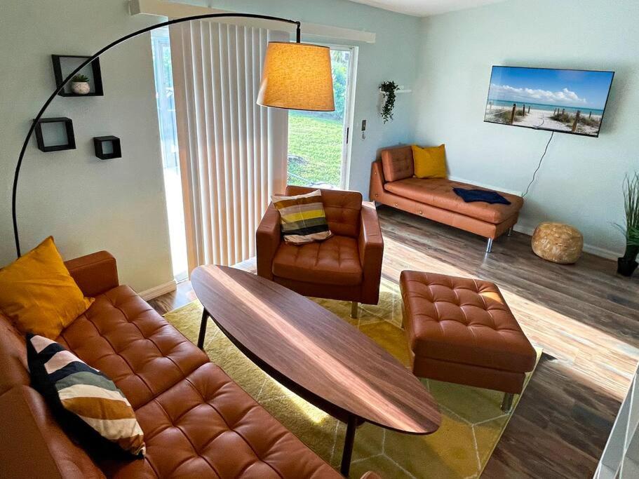 House WhiteHaven in Cape Coral - Property Image 29