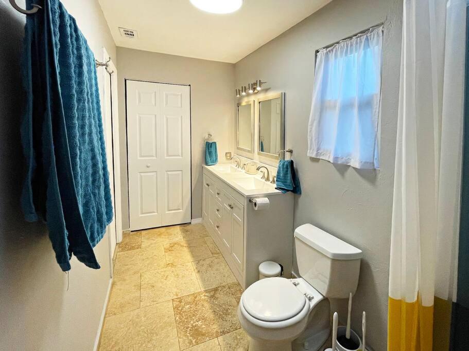 House WhiteHaven in Cape Coral - Property Image 8