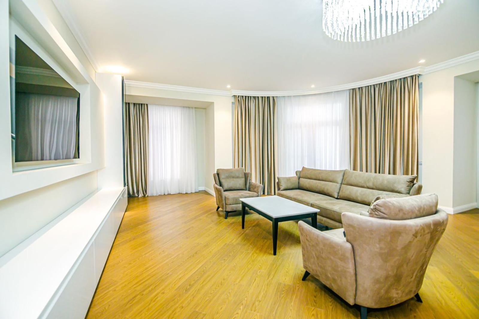 VIP Apartment Ferrari 83