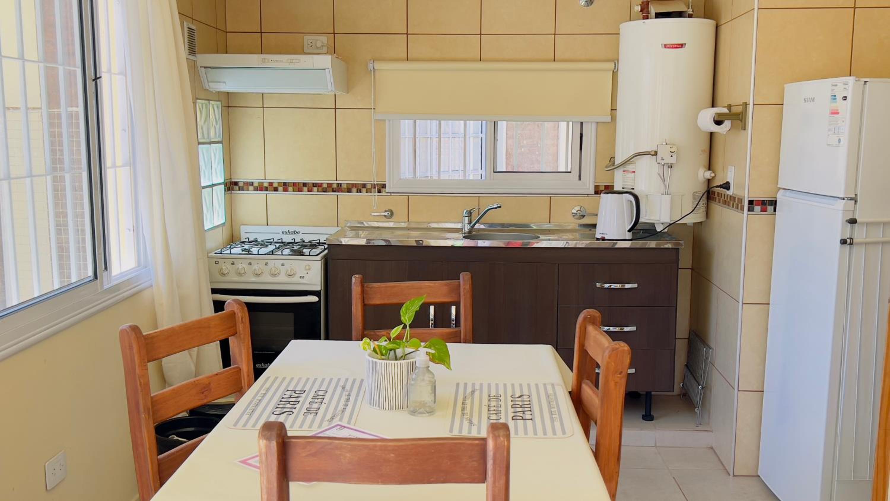 FANTASTICA CASA CON PILETA compartida Y BALNEARIO EN VCP