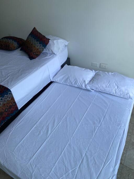Apartamento moderno Rodadero a 2 cuadras de la playa