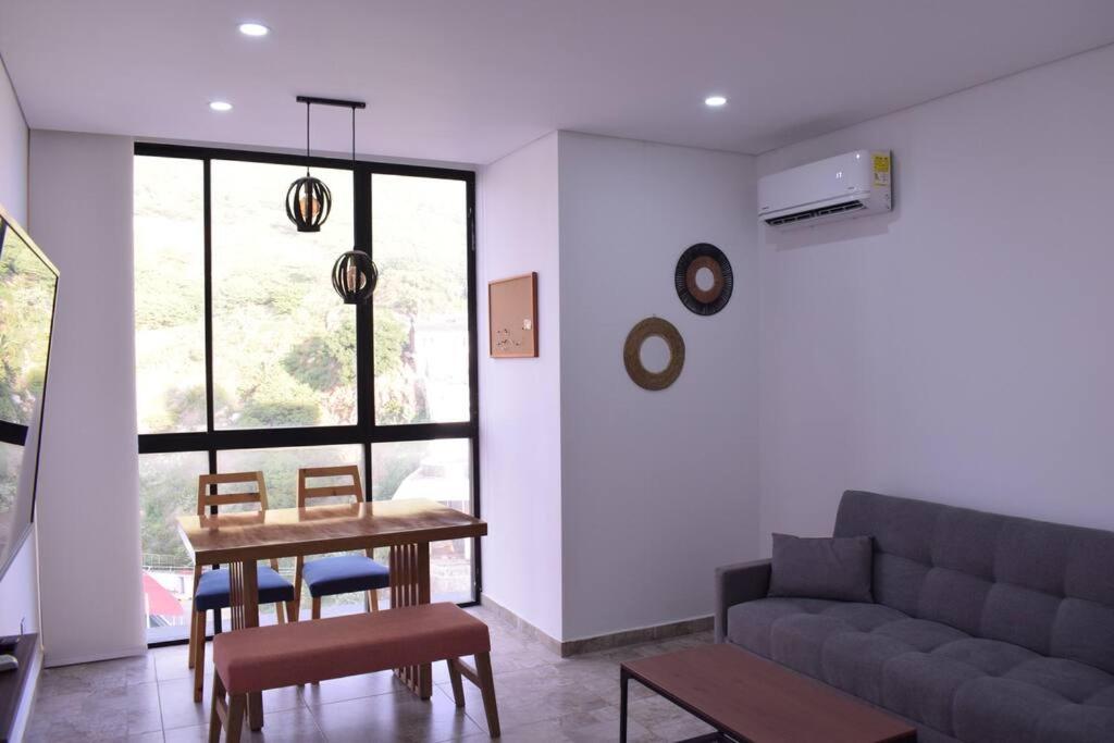 Apartamento moderno Rodadero a 2 cuadras de la playa