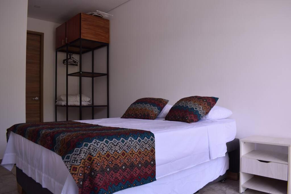 Apartamento moderno Rodadero a 2 cuadras de la playa