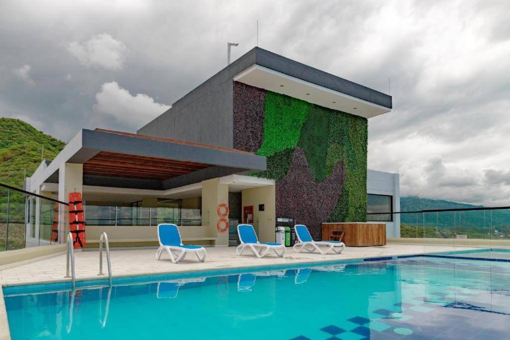 Apartamento moderno Rodadero a 2 cuadras de la playa
