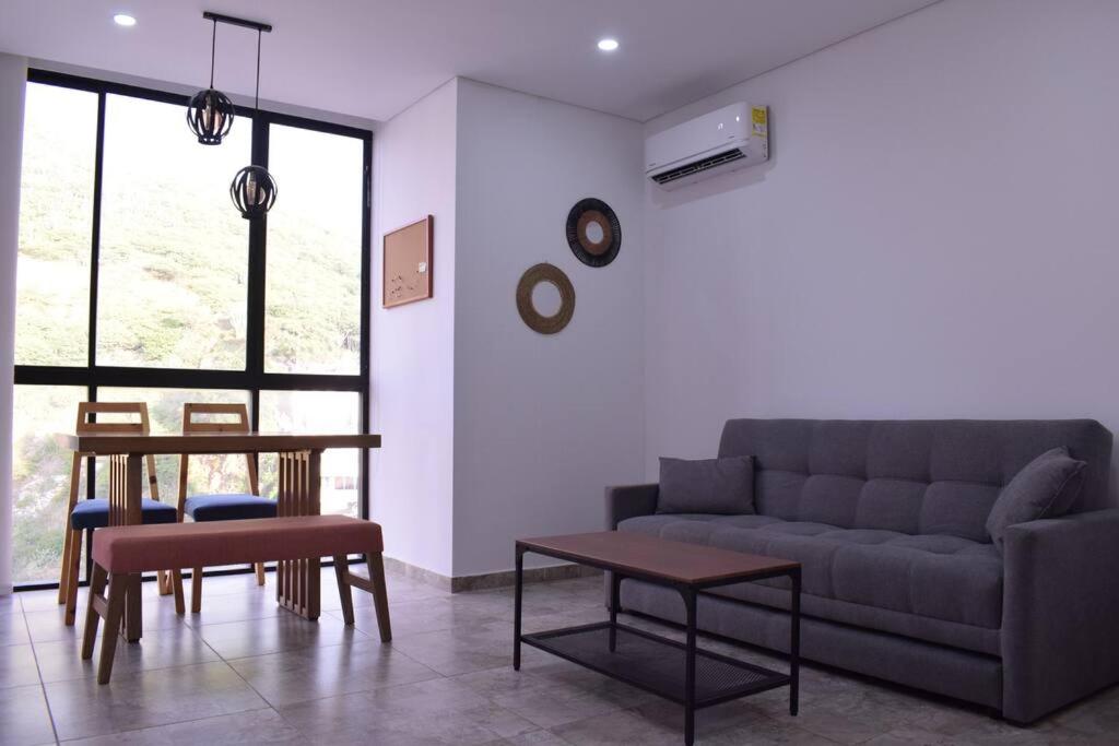 Apartamento moderno Rodadero a 2 cuadras de la playa