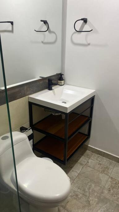 Apartamento moderno Rodadero a 2 cuadras de la playa