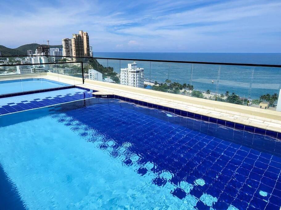 Apartamento moderno Rodadero a 2 cuadras de la playa
