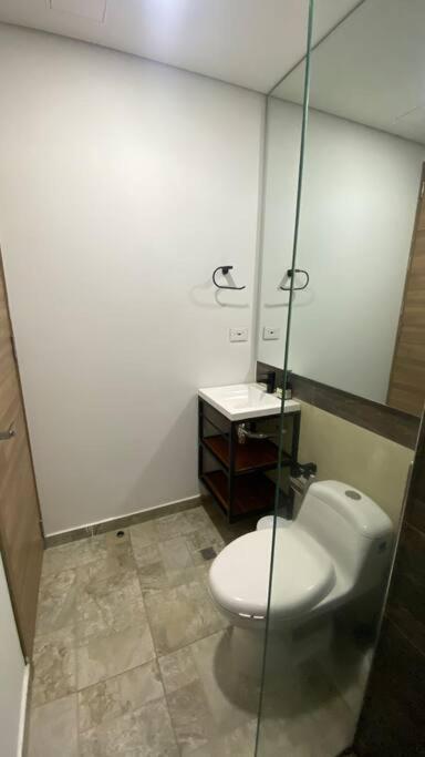 Apartamento moderno Rodadero a 2 cuadras de la playa