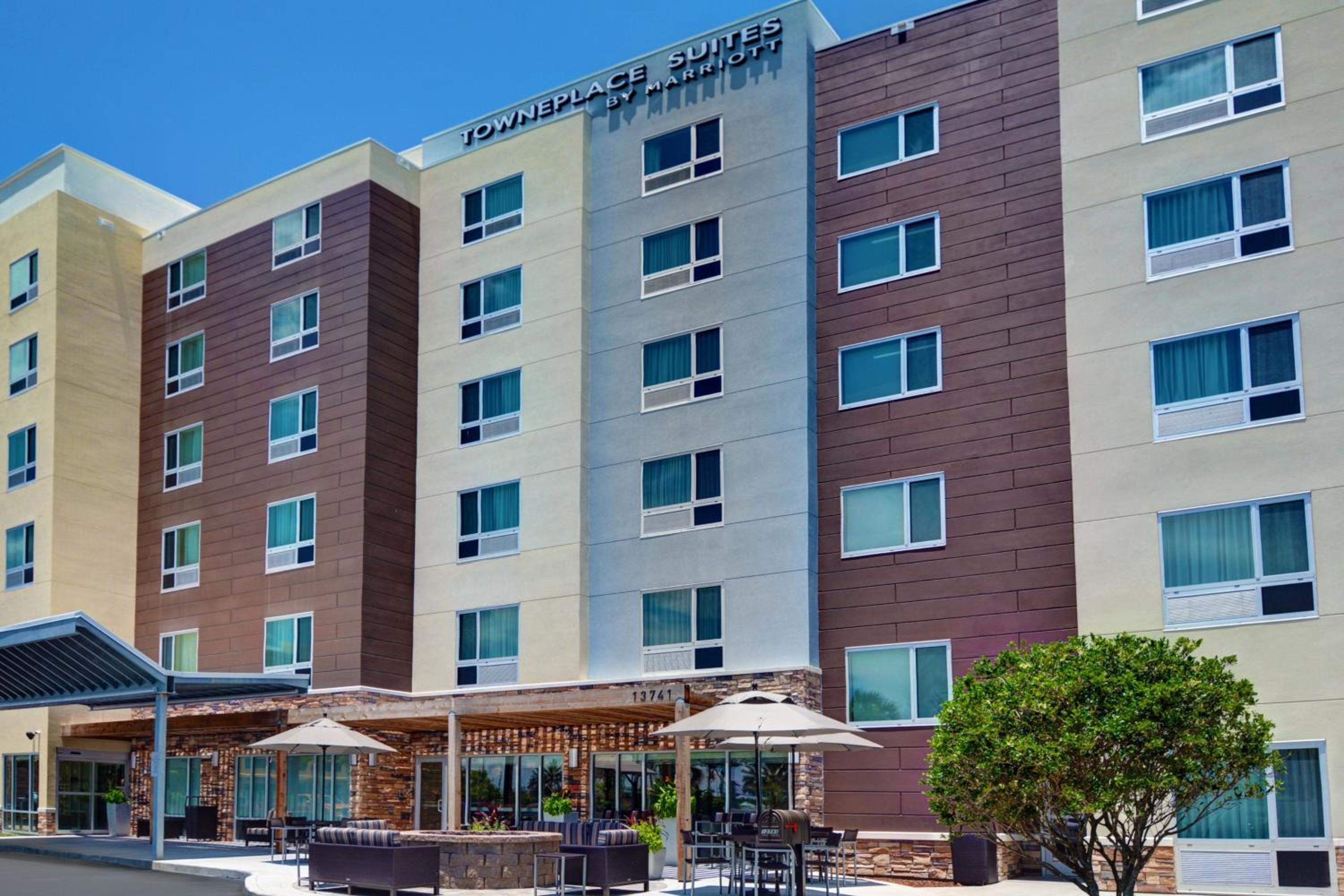 Jacksonville Vacations - TownePlace Suites by Marriott Jacksonville East - Property Image 2