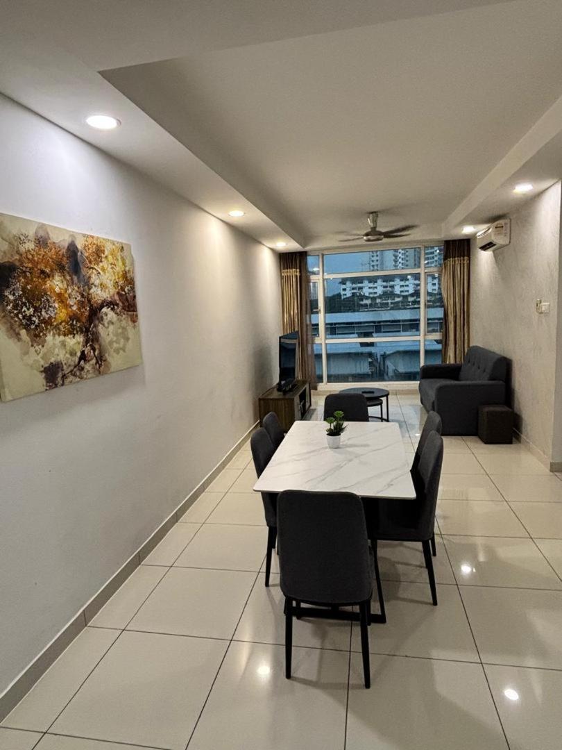 HappyLucky Homestay 3Room Sg Besi