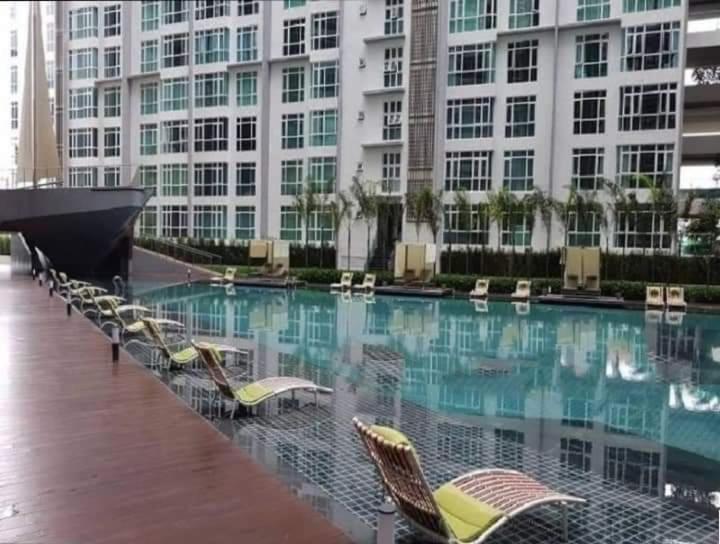 HappyLucky Homestay 3Room Sg Besi