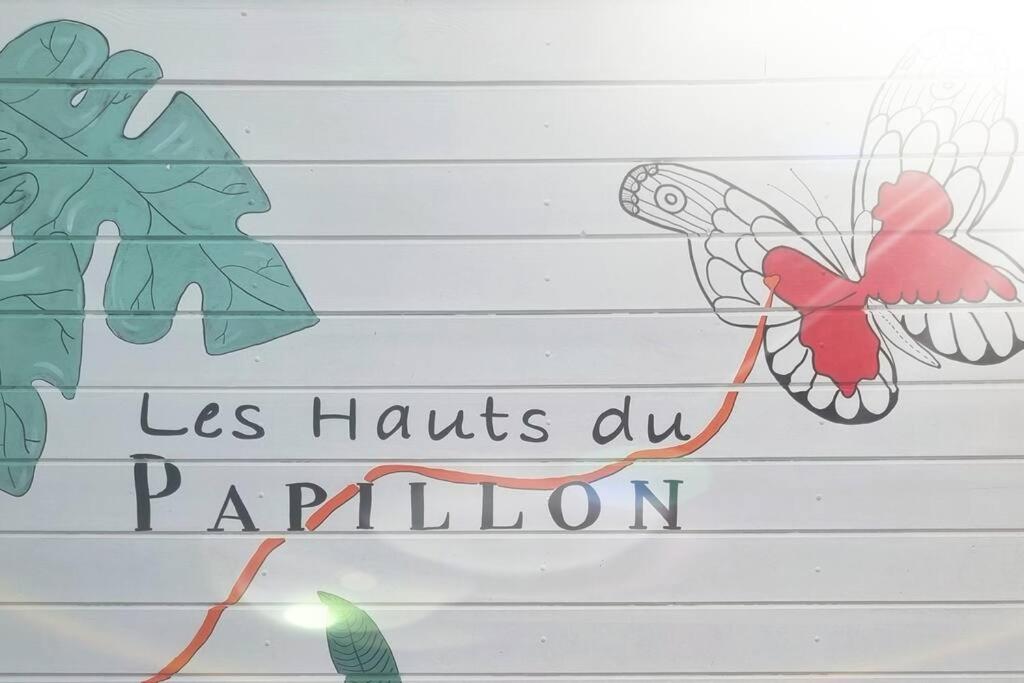 Les Hauts du Papillon - Piscine et vue mer - view 3