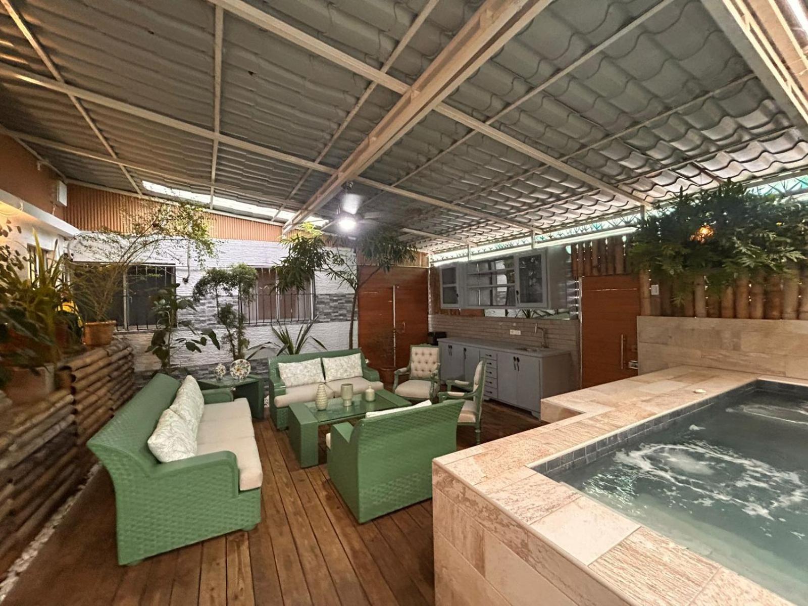 CENTRICO 2Hab con Terraza y Picuzzi totalmente Privados
